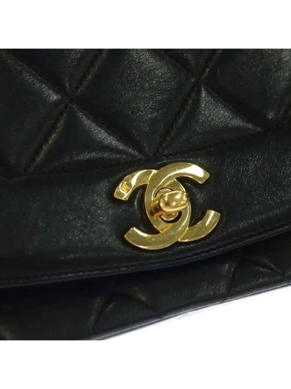Chanel Diana 25 Chain Shoulder Bag Black Lambskin Gold